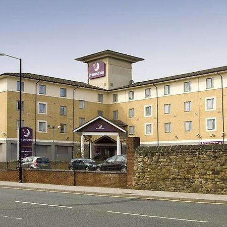 Premier Inn Newcastle City Centre Millennium Bridge Extérieur photo