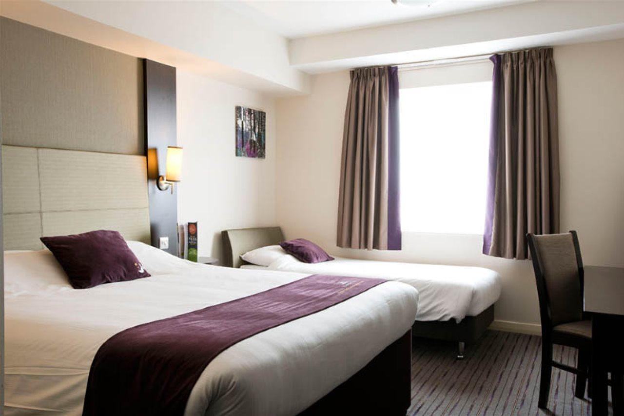 Premier Inn Newcastle City Centre Millennium Bridge Extérieur photo