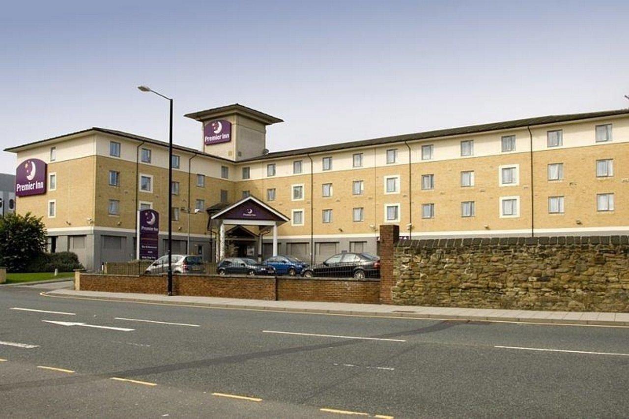 Premier Inn Newcastle City Centre Millennium Bridge Extérieur photo