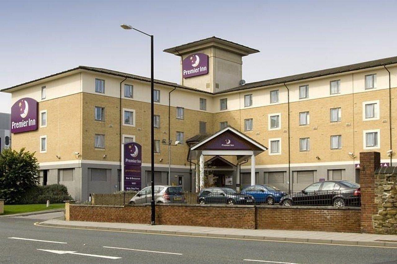 Premier Inn Newcastle City Centre Millennium Bridge Extérieur photo