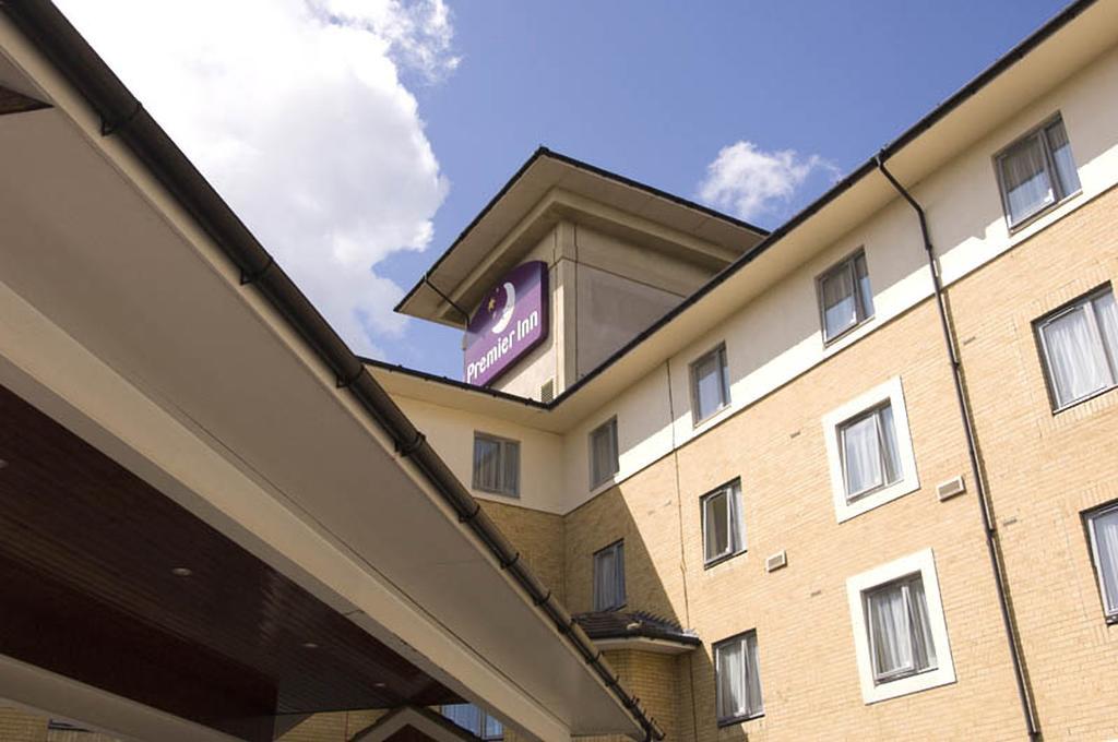 Premier Inn Newcastle City Centre Millennium Bridge Extérieur photo
